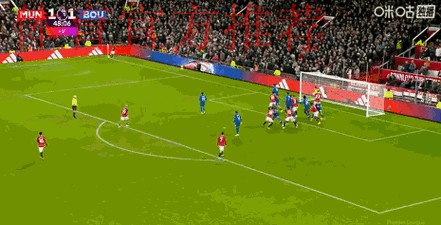 两分钟两球，库尼亚禁区捡漏低射破门，曼联4-3伯恩茅斯